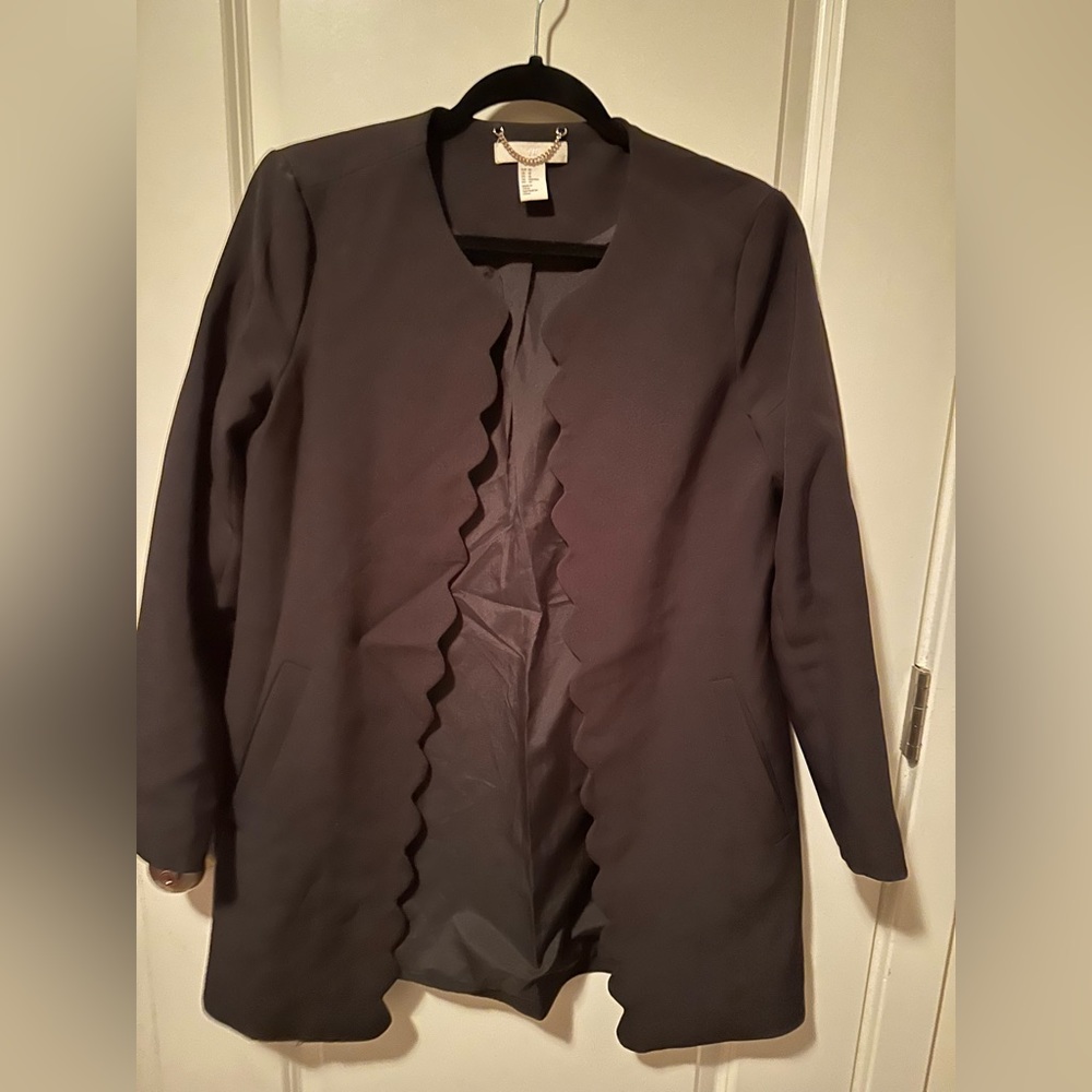 HM Scallop Long Coat